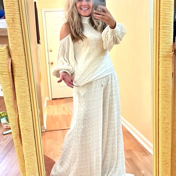 NWT,Pantora Bridal,Elegant White & Shimmering Gold,Stretch, Top + Palazzo Pants - Picture 8 of 16